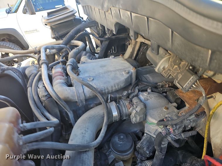 image for item OG9453 2011 International DuraStar 4400  semi truck