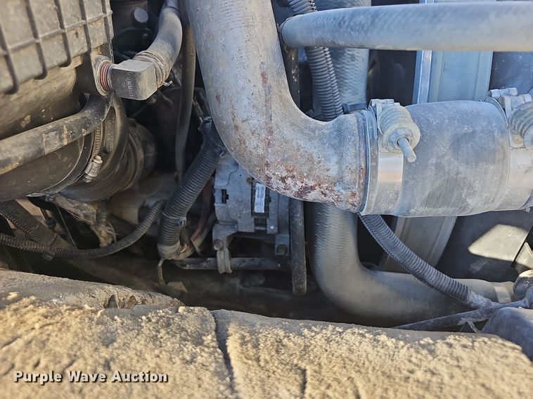 image for item OG9453 2011 International DuraStar 4400  semi truck