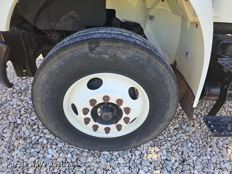 image for item OG9453 2011 International DuraStar 4400  semi truck