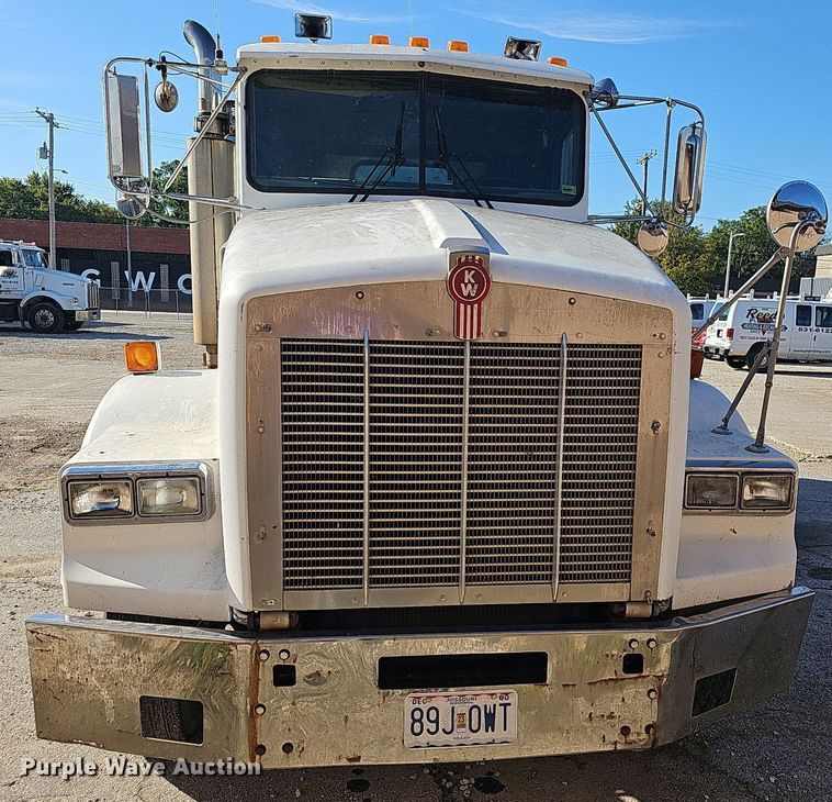 image for item OG9462 1998 Kenworth  dump truck