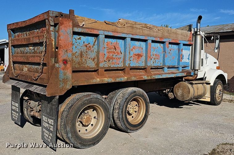 image for item OG9462 1998 Kenworth  dump truck
