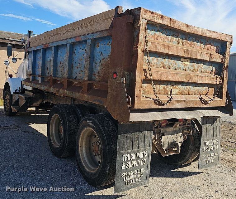 image for item OG9462 1998 Kenworth  dump truck
