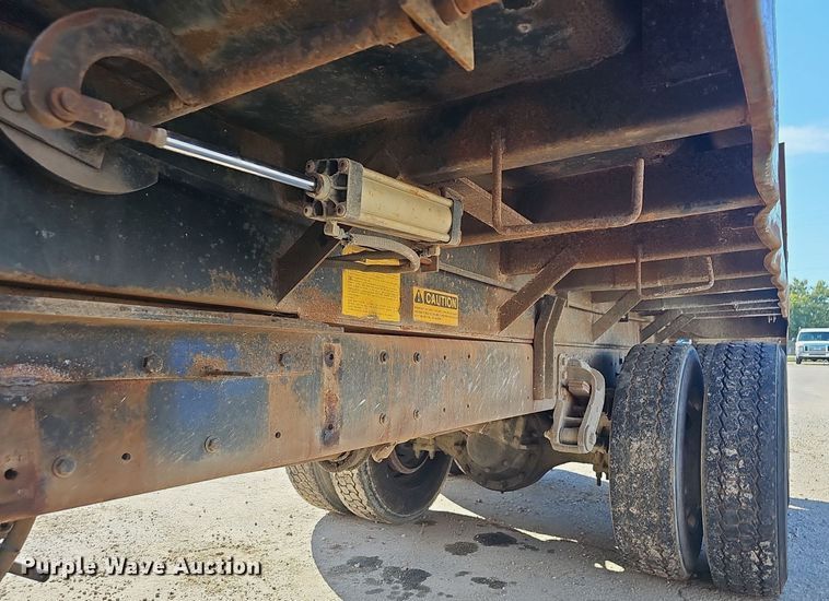 image for item OG9462 1998 Kenworth  dump truck