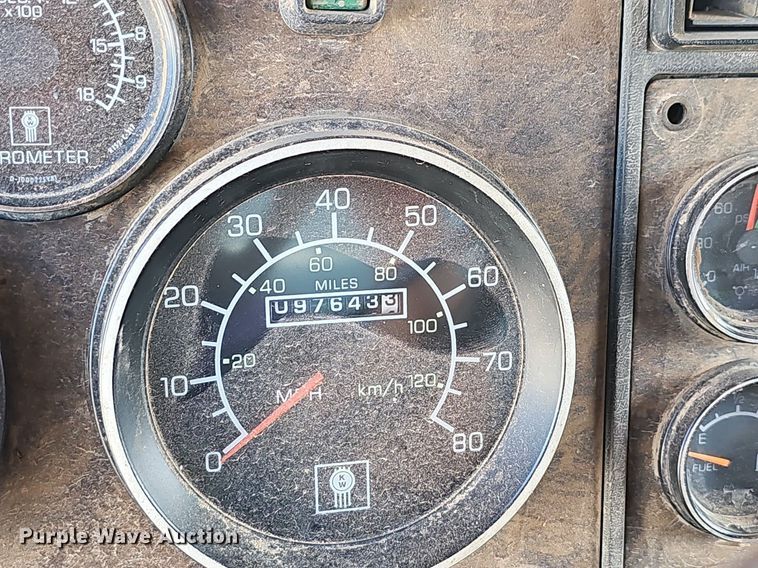 image for item OG9462 1998 Kenworth  dump truck