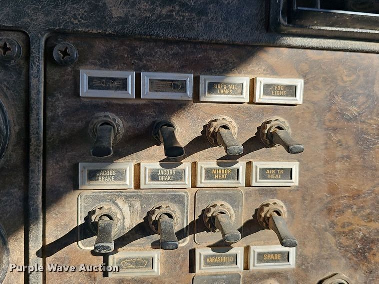 image for item OG9462 1998 Kenworth  dump truck