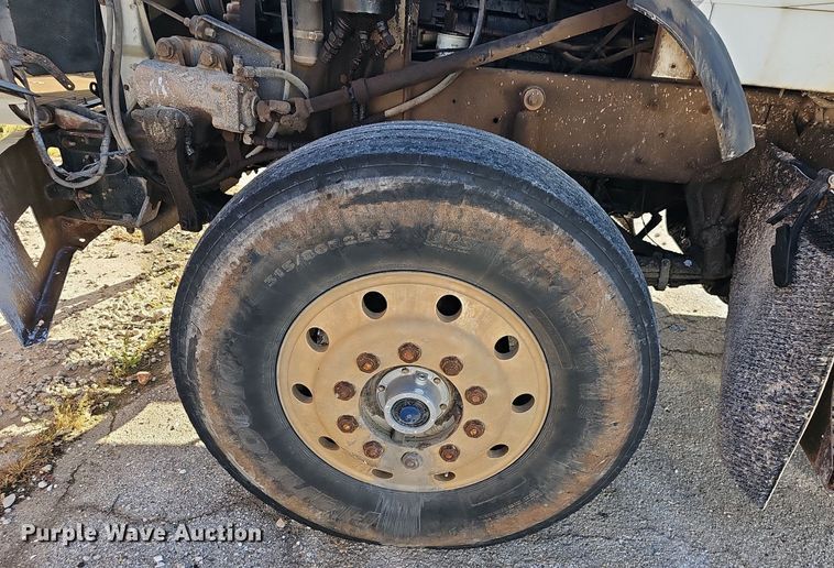 image for item OG9462 1998 Kenworth  dump truck