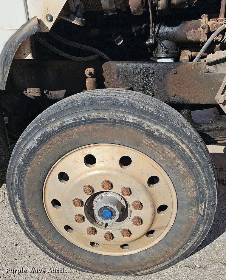 image for item OG9462 1998 Kenworth  dump truck