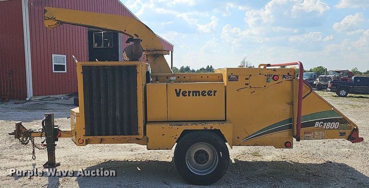 image for item OG9487 2008 Vermeer BC1800XL  wood chipper