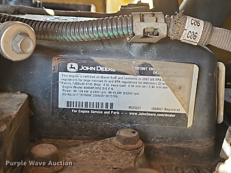 image for item OG9487 2008 Vermeer BC1800XL  wood chipper