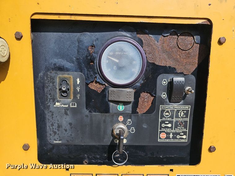 image for item OG9487 2008 Vermeer BC1800XL  wood chipper