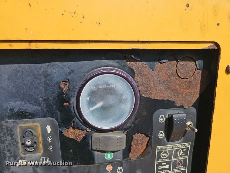 image for item OG9487 2008 Vermeer BC1800XL  wood chipper