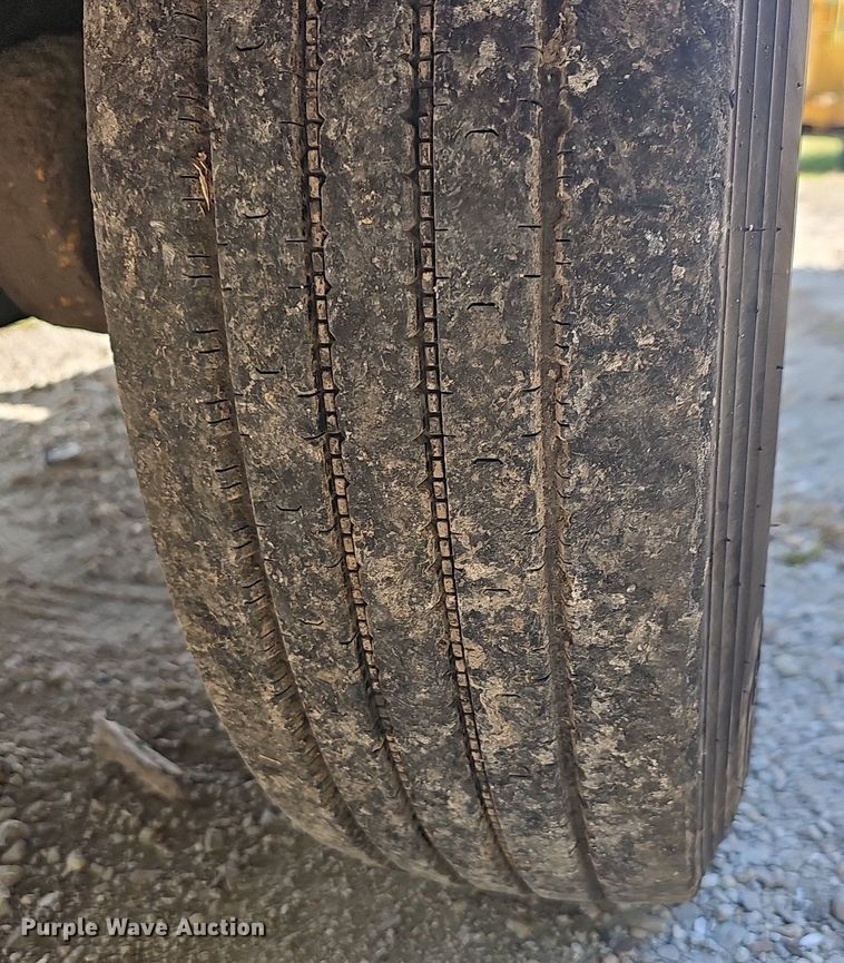 image for item OG9487 2008 Vermeer BC1800XL  wood chipper