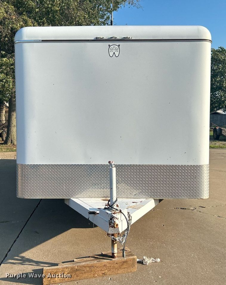 image for item DJ6343 2004 W-W Trailer  enclosed cargo trailer