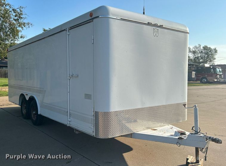 image for item DJ6343 2004 W-W Trailer  enclosed cargo trailer