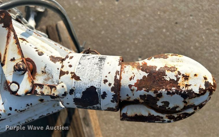 image for item DJ6343 2004 W-W Trailer  enclosed cargo trailer