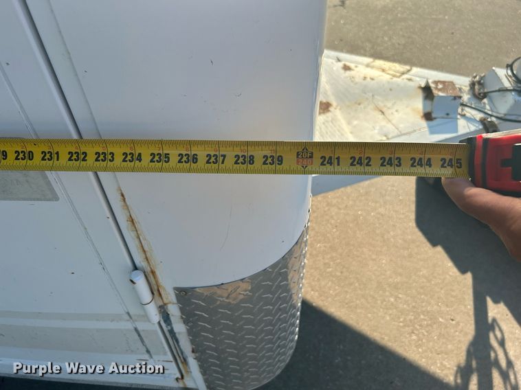 image for item DJ6343 2004 W-W Trailer  enclosed cargo trailer