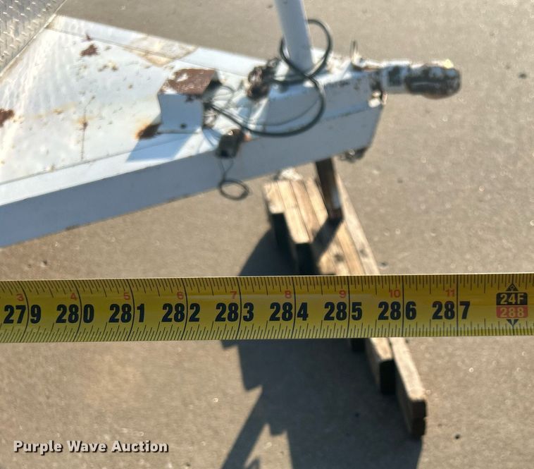 image for item DJ6343 2004 W-W Trailer  enclosed cargo trailer