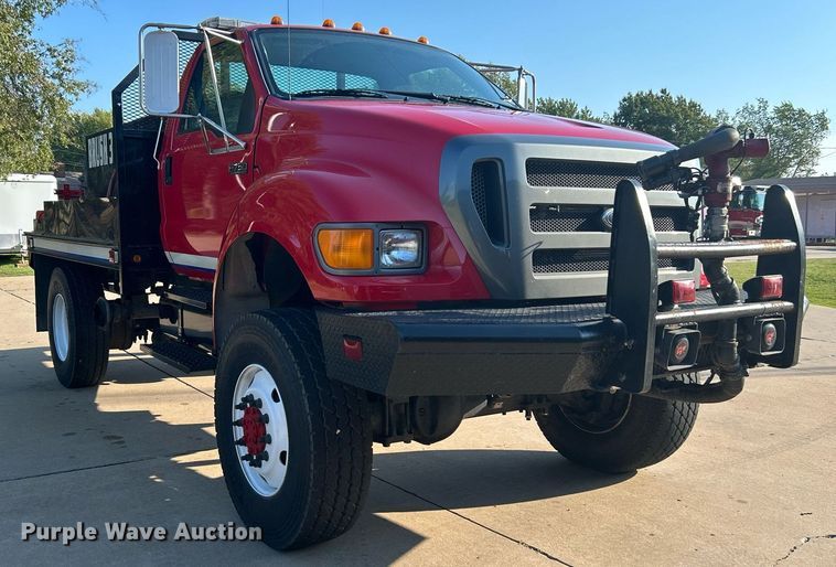 image for item DJ6345 2007 Ford F750 Super Duty XL  brush fire truck