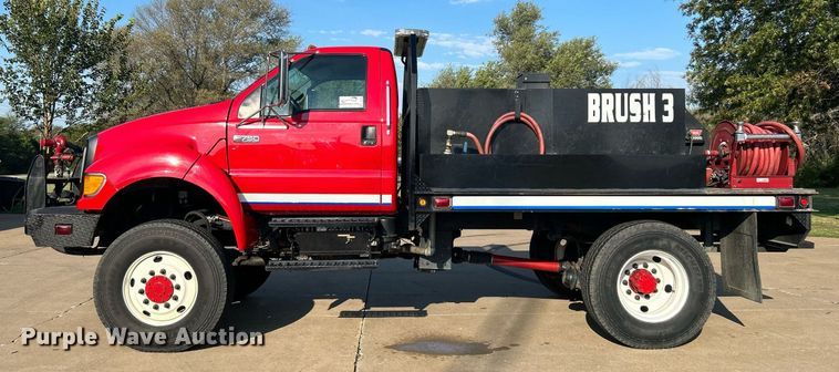 image for item DJ6345 2007 Ford F750 Super Duty XL  brush fire truck