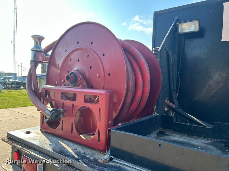 image for item DJ6345 2007 Ford F750 Super Duty XL  brush fire truck