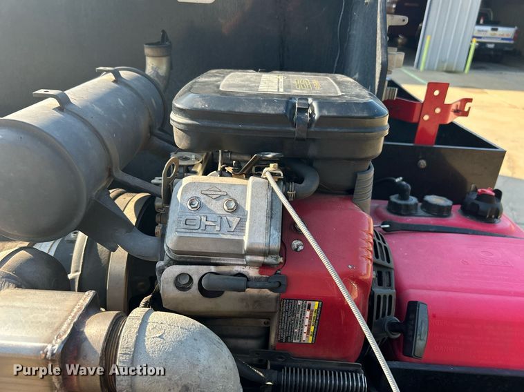 image for item DJ6345 2007 Ford F750 Super Duty XL  brush fire truck