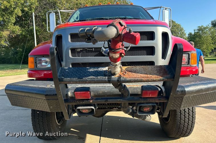 image for item DJ6345 2007 Ford F750 Super Duty XL  brush fire truck