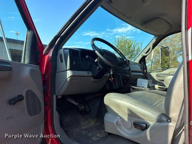 image for item DJ6345 2007 Ford F750 Super Duty XL  brush fire truck