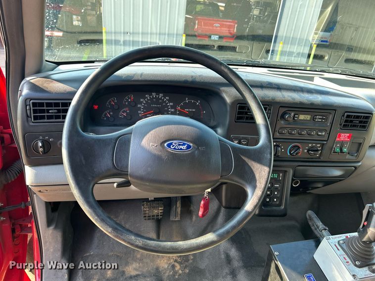 image for item DJ6345 2007 Ford F750 Super Duty XL  brush fire truck