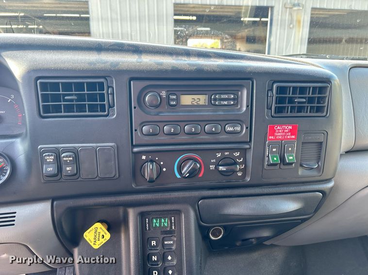 image for item DJ6345 2007 Ford F750 Super Duty XL  brush fire truck