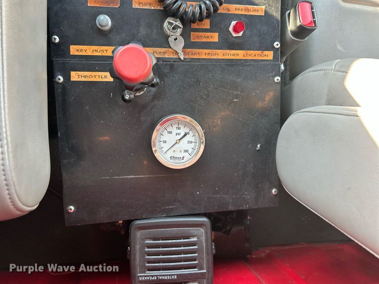 image for item DJ6345 2007 Ford F750 Super Duty XL  brush fire truck