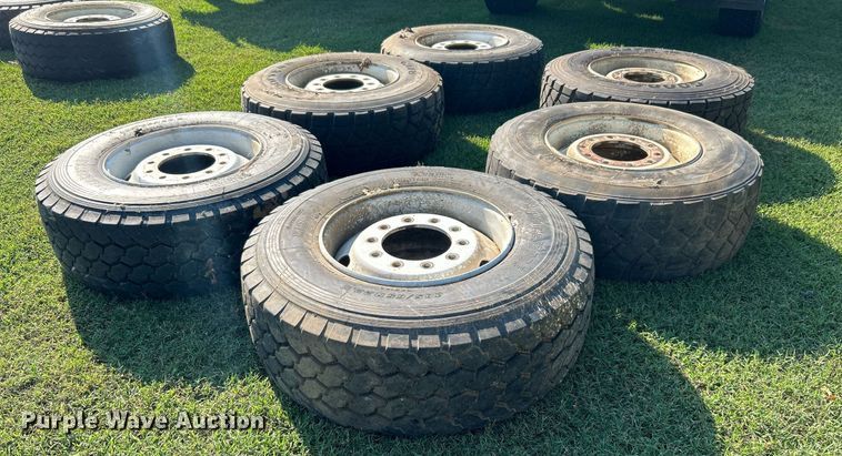 image for item DJ6345 2007 Ford F750 Super Duty XL  brush fire truck