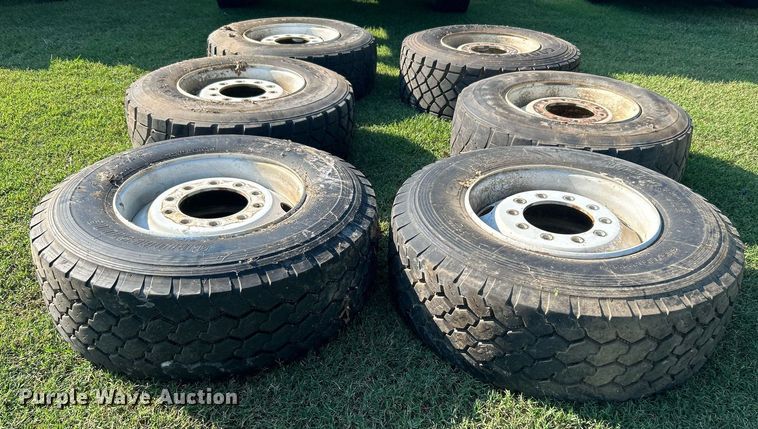 image for item DJ6345 2007 Ford F750 Super Duty XL  brush fire truck