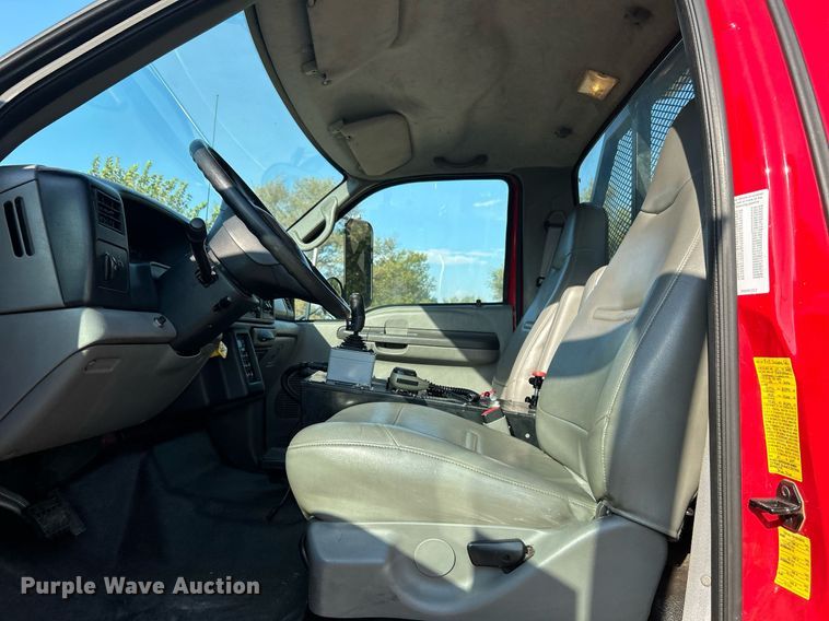 image for item DJ6346 2007 Ford F750 Super Duty XL  brush fire truck