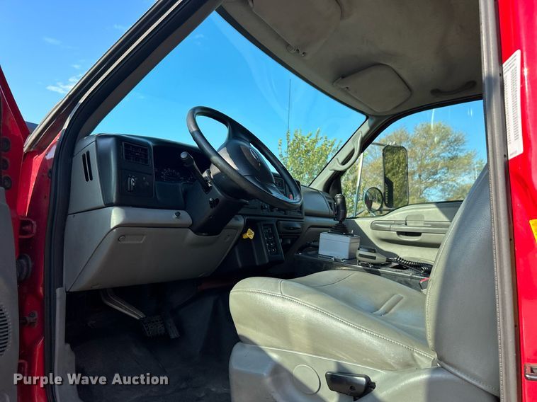 image for item DJ6346 2007 Ford F750 Super Duty XL  brush fire truck