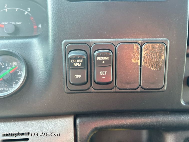 image for item DJ6346 2007 Ford F750 Super Duty XL  brush fire truck