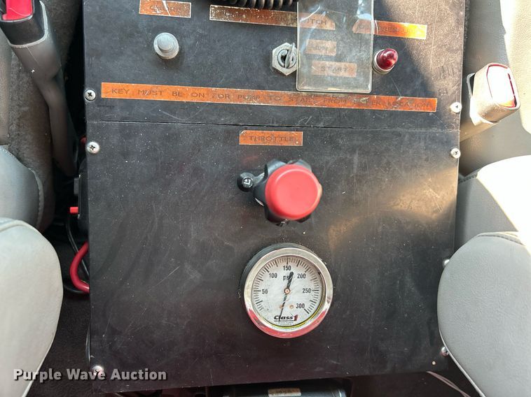 image for item DJ6346 2007 Ford F750 Super Duty XL  brush fire truck