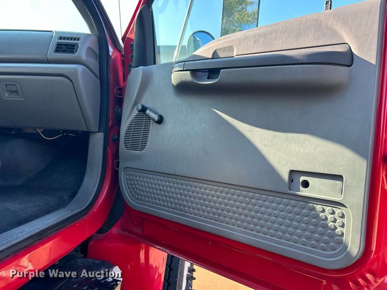 image for item DJ6346 2007 Ford F750 Super Duty XL  brush fire truck