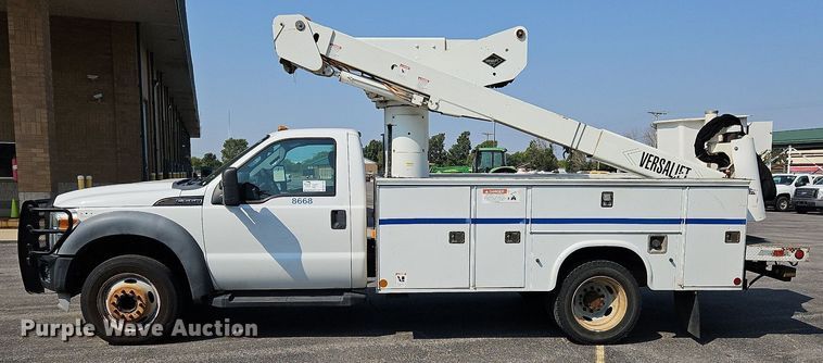 image for item DK1101 2011 Ford F550 Super Duty XL  bucket truck