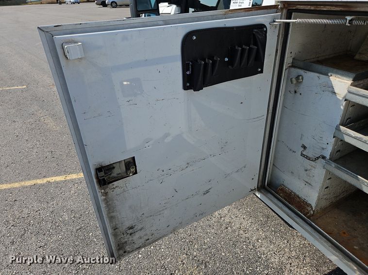 image for item DK1101 2011 Ford F550 Super Duty XL  bucket truck