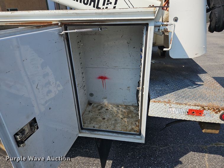 image for item DK1101 2011 Ford F550 Super Duty XL  bucket truck