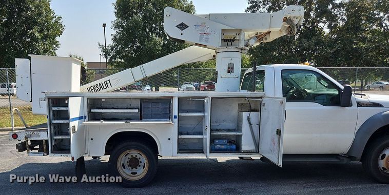 image for item DK1101 2011 Ford F550 Super Duty XL  bucket truck