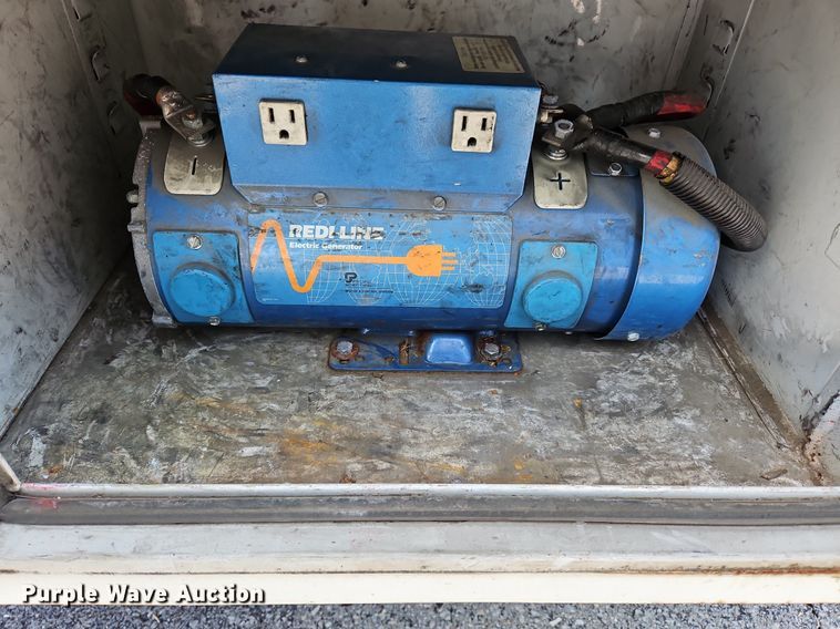 image for item DK1101 2011 Ford F550 Super Duty XL  bucket truck