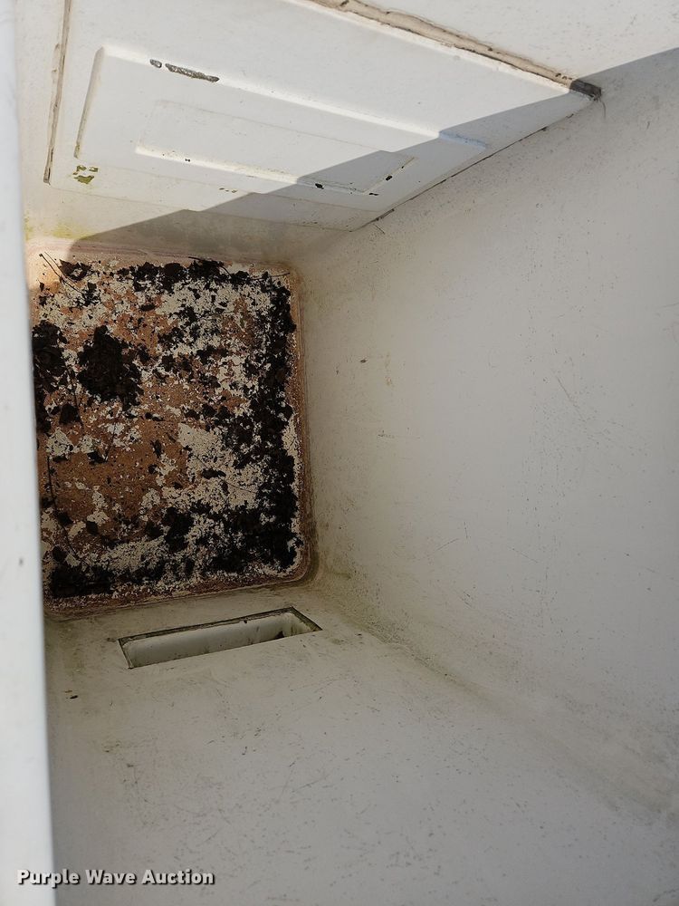 image for item DK1101 2011 Ford F550 Super Duty XL  bucket truck