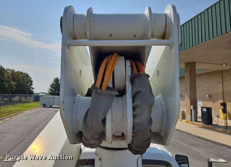 image for item DK1101 2011 Ford F550 Super Duty XL  bucket truck