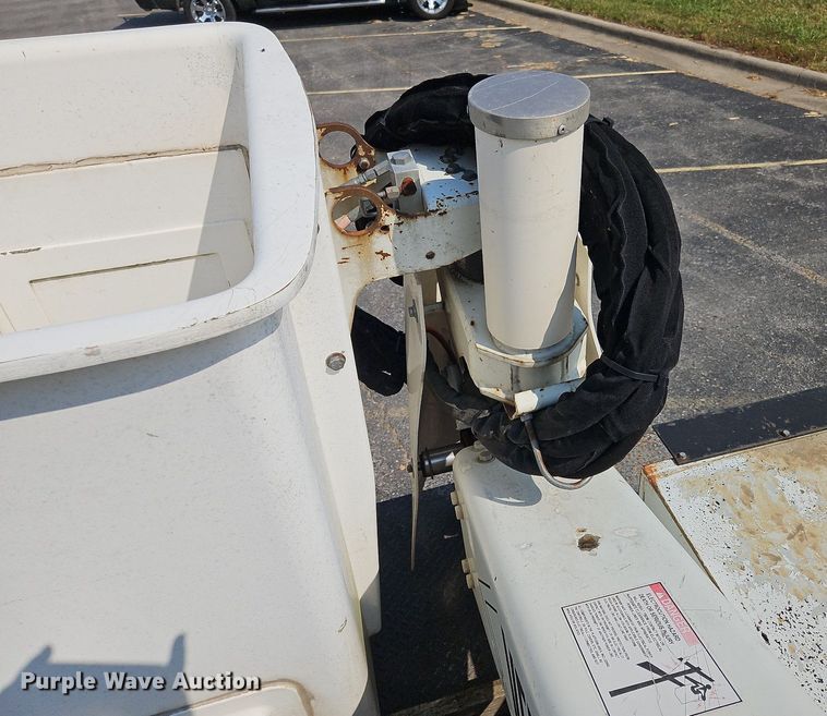 image for item DK1101 2011 Ford F550 Super Duty XL  bucket truck