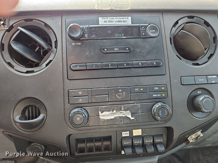 image for item DK1101 2011 Ford F550 Super Duty XL  bucket truck