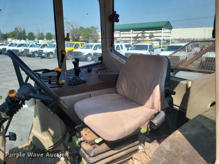 image for item DK1116 2006  John Deere 6615  tractor