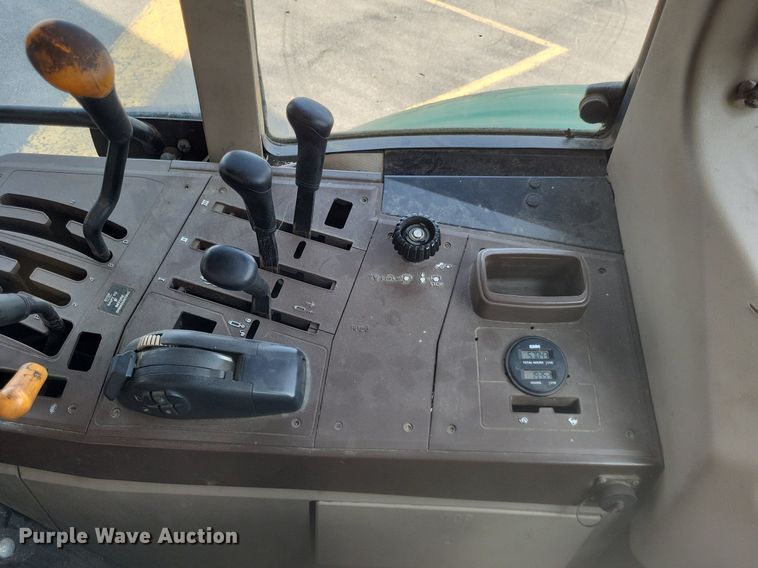 image for item DK1116 2006  John Deere 6615  tractor