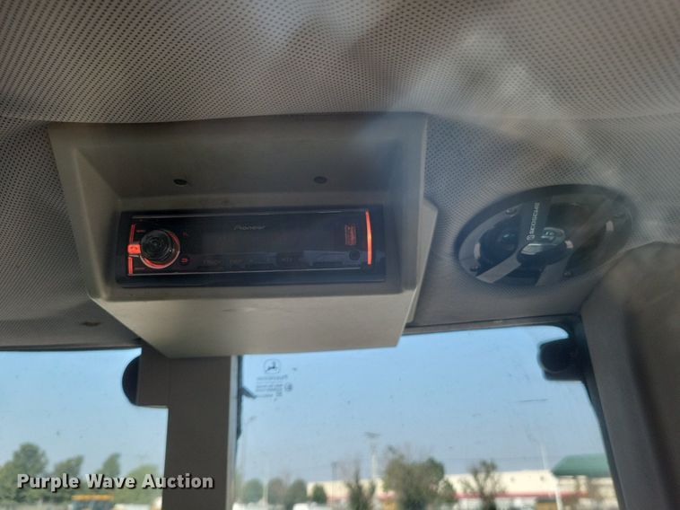 image for item DK1116 2006  John Deere 6615  tractor