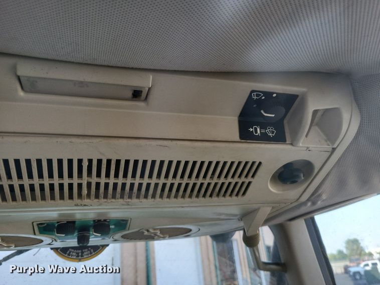 image for item DK1116 2006  John Deere 6615  tractor